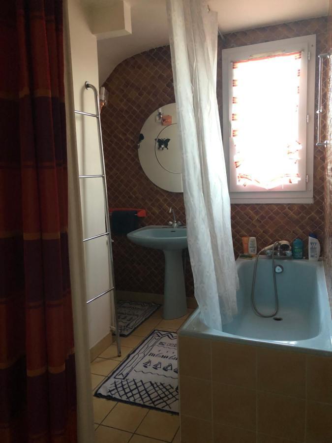 Ker Anna Hotel อติส-มงส์ ภายนอก รูปภาพ